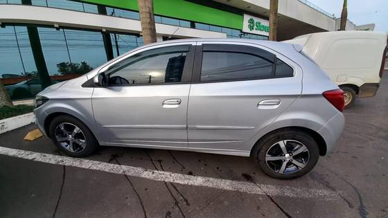 CHEVROLET ONIX 1.4 MPFI LTZ 8V FLEX 4P MANUAL